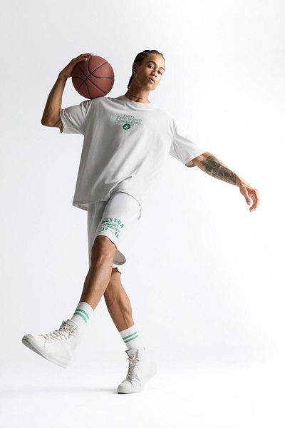 DeFacto Defactofit Nba Boston Celtics Standard Fit Short Leg Shorts E4861Ax25Au