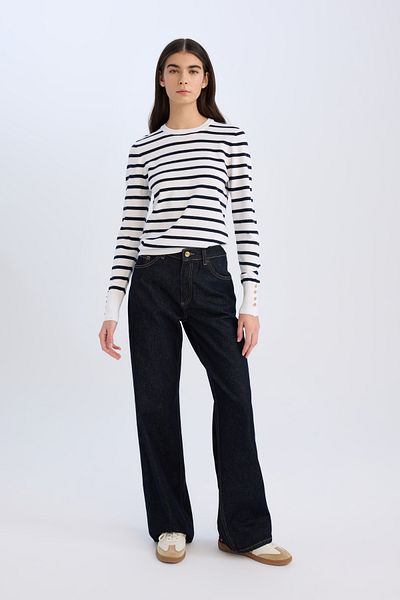 DeFacto Regular Fit Soft Textured Crew Neck Striped Knitwear Sweater A8490Ax24Au