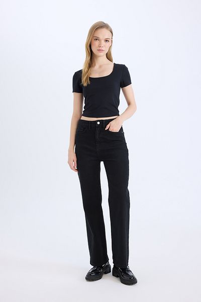 DeFacto Tricou cu mânecă scurtă cu decolteu în U C6102ax24sm