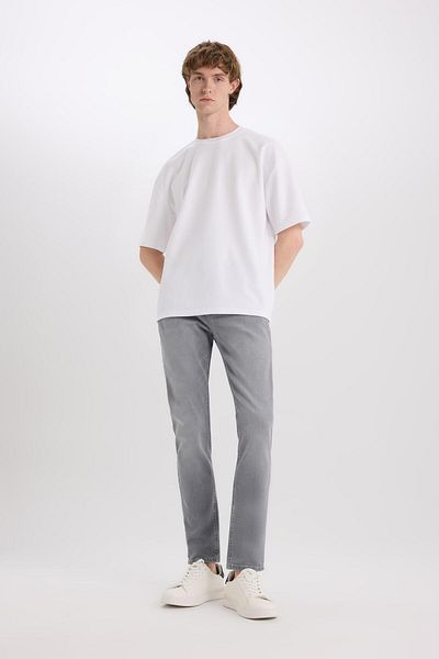 DeFacto Дънки Pedro Slim Fit с тясна талия и нормална талия D9782AX25SP