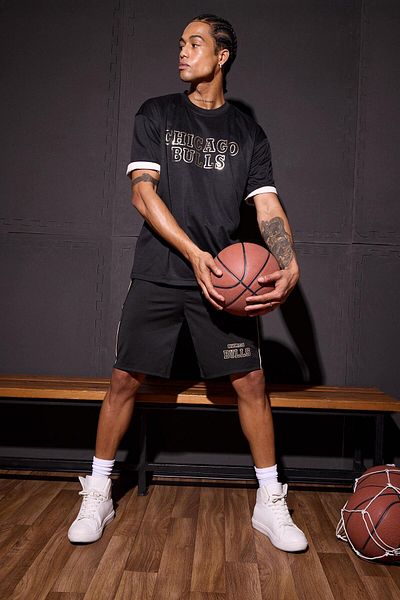 DeFacto DeFactoFit - Σορτς με κοντό πόδι NBA Chicago Bulls E0365AX25SP