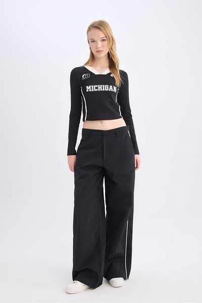 DeFacto Wide Leg - Pocketed Stripe Detailed Normal Waist Trousers D4404Ax24Au