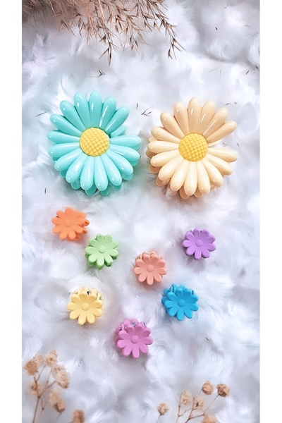 Serenity Women's Daisy Latch Buckle Set