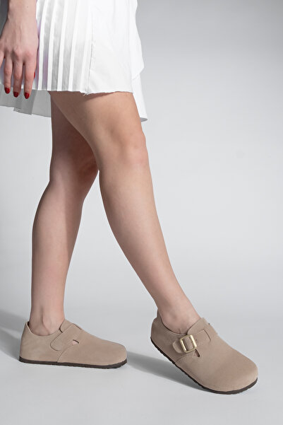 Marjin Women's Color Orange Eva Base Chair Clothing Option