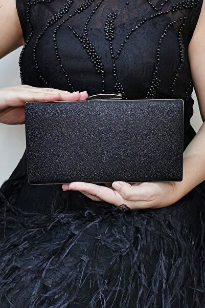NAZART Жіноча чорна сумочка-клатч з пісочним відтінком