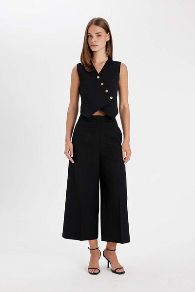 DeFacto Asymmetrical V-Neck Striped Blazer Vest C8848Ax24Au