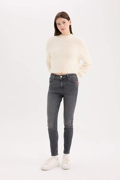 DeFacto Pantaloni skinny cu talie înaltă, cu picioare drepte, lungi, cu aspect de jean, spălați D5047AX24CW
