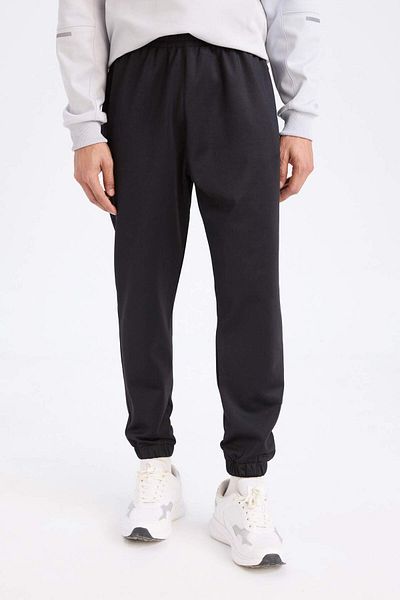 DeFacto Pantaloni de sport DeFactoFit Sportsman Jogger Fit standard Basic Solid cu buzunar Talie elastică D3742AX24WN