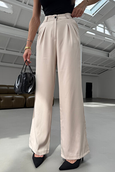 Hersteller Women's Pleated High Waist Cream Palazzo Trousers