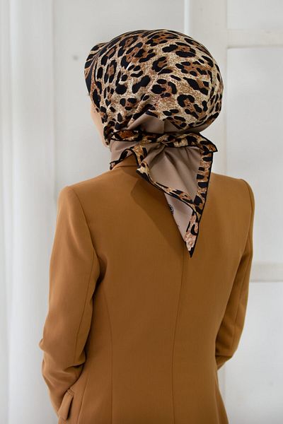 Vissona 100% mătase twill cu model leopard culoare nurcă 90x90 eșarfă formă de cusut: cusut manual