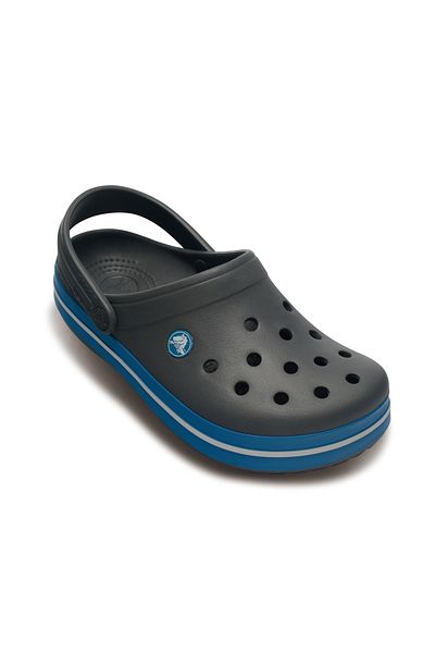 Crocs Ciemnoszare klapki unisex Crocband Edge w niebiesko-białe paski