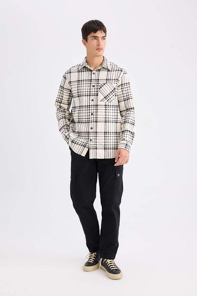 DeFacto Regular Fit Checked Flannel Pocket Detail Long Sleeve Shirt D3499Ax24Wn