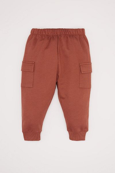 DeFacto 2-teiliges Set für Babys, bedrucktes Sweatshirt mit Rundhalsausschnitt, elastische Taille, Jogginghose mit Taschen D2936A524WN