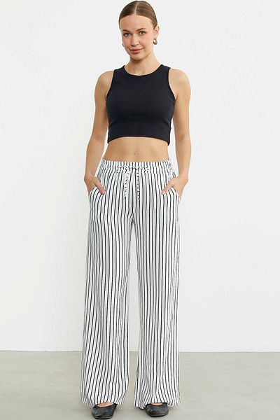 Sementa Pantaloni largi din viscoză - alb
