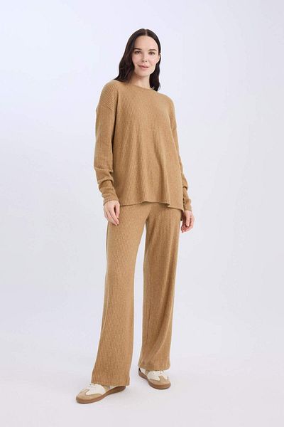 DeFacto Pants Traditional Flare Fit Straight Leg Ribbed Camisole D6050Ax24Au