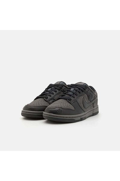 Nike Dunk Low „Trandafiri Negri”