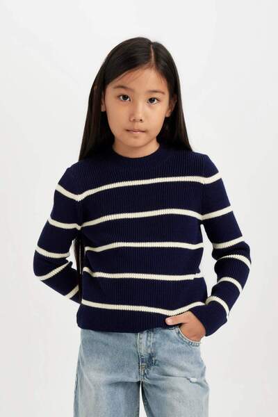 DeFacto Kız Çocuk Lacivert Çizgili Fitted Bisiklet Yaka Triko Kazak D1392A824WN