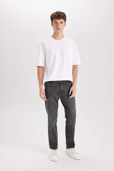 DeFacto Дънки Sergio Regular Fit с нормална талия и прави крачоли D0028AX24AU