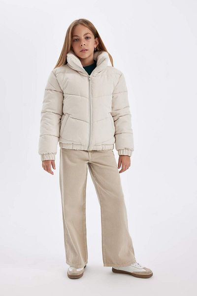 DeFacto Girl's Stand Collar Plush Lined Zippered Puffer Coat 3137911