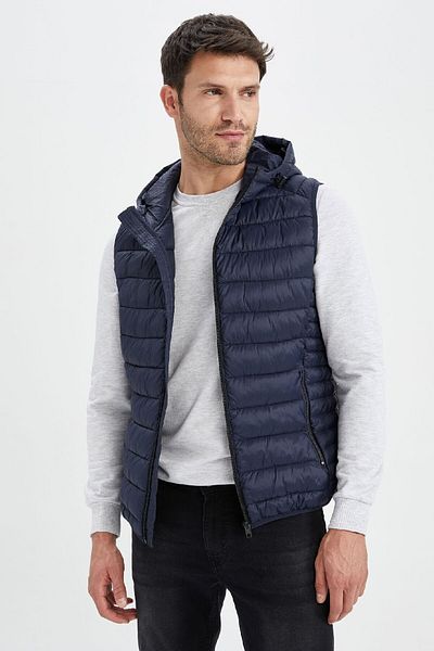 DeFacto Lightweight Inflatable Vest Water Repellent Slim Fit Close-Fitting Hooded Zipper Pocket Seasonal N4652Az24Au