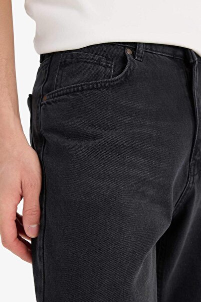DeFacto %100 Pamuk 90's Slim Fit Dar Kalıp Yüksek Bel Dar Paça Siyah Jean Pantolon D6612AX24AU