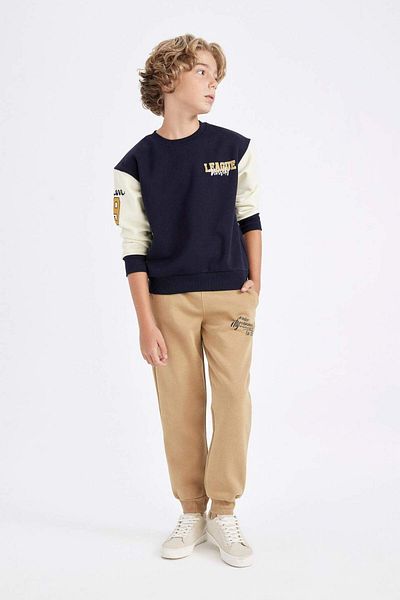 DeFacto Pantaloni de sport de jogger cu imprimeu pentru băieți, cu talie elastică și buzunare groase C8615a824wn