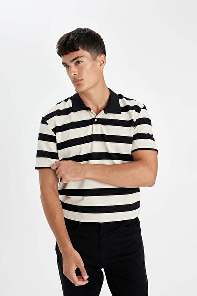 DeFacto Nové tričko s krátkým rukávem a proužkovaným límečkem Regular Fit D2602AX24AU