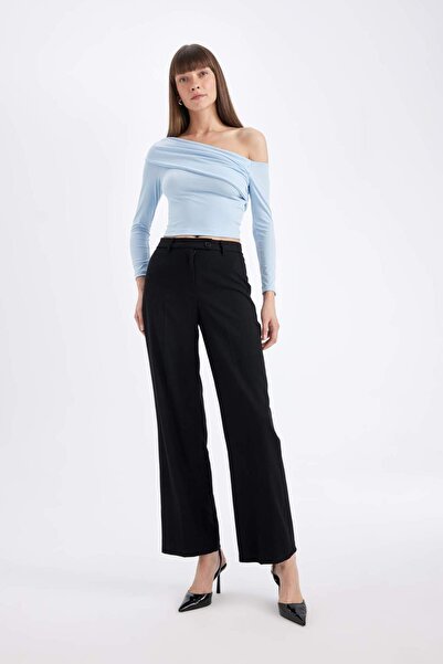 DeFacto Slim Fit Dar Kesim Omuzu Açık Basic Düz Uzun Kollu Bluz D4559AX24AU