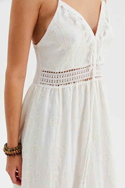 Nish&Chic Bohemian Dress with Ruffles on the Front