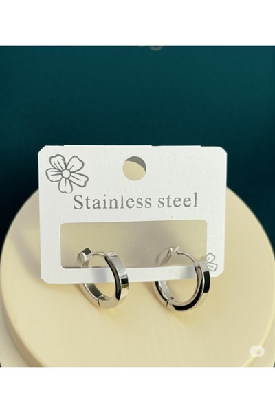 FAMEMUS ACCESSORY أقراط صغيرة من الفولاذ