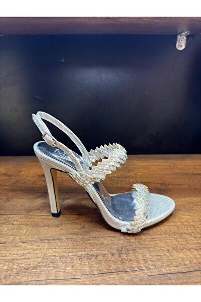 cevaplus Zulma Silver Heeled Stone Detailed Shoes