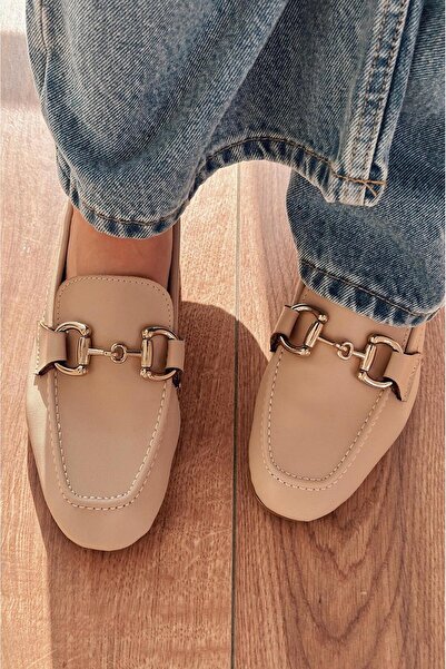 I Love Shoes حذاء لوفر نسائي من الجلد غير اللامع من Lofin مزين بإبزيم بلون عاري