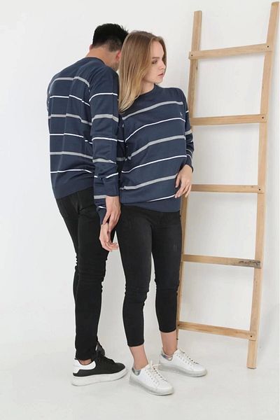 SuQ Men's Striped Embroidered Sweater - Blue
