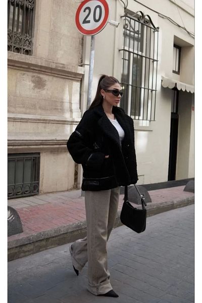 SuQ Detailed snap button plush coat jacket - black
