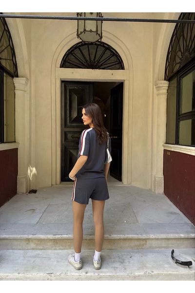 CanselButik Osy Modal țesătură moale pentru femei Tricou cu decolteu despicat cu mini pantaloni scurți Fusta Set din două piese - Fü