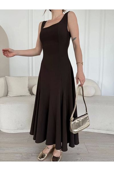 SuQ Backless Sleeveless Long Dress - Brown