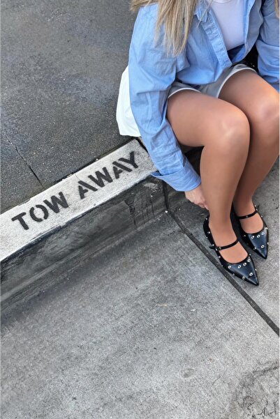 I Love Shoes حذاء باليه نسائي أسود اللون من Zelix Matte