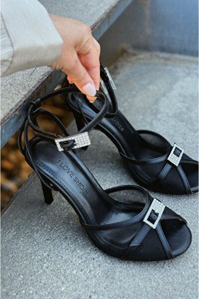 I Love Shoes Rendasa Matte Black Buckle Detailed Heeled Shoes