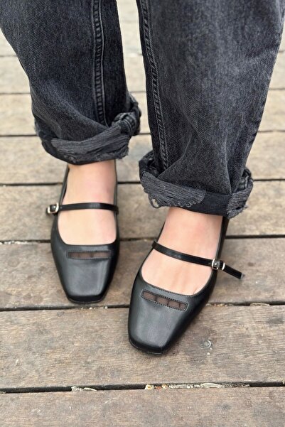 I Love Shoes Lufora Matte Leather Buckle Detailed Black Women's Ballerinas