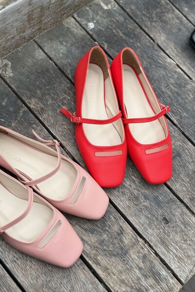 I Love Shoes Lufora Matte Leather Buckle Detailed Red Women's Ballerinas