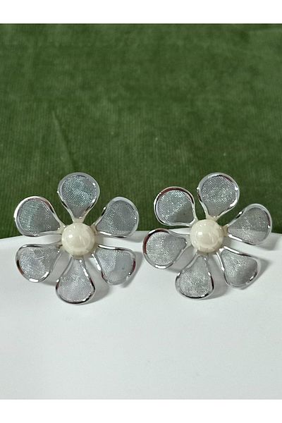 mos&more Silver Flower Pearl Women's Earrings