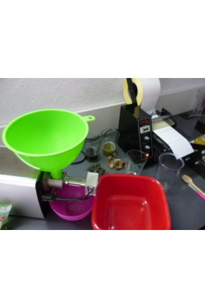 Jobs ahead group Presa ulei Nigella sativa