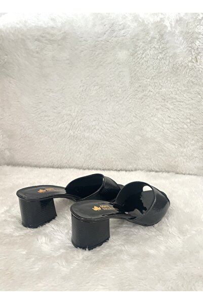 MOD10 Heeled slippers