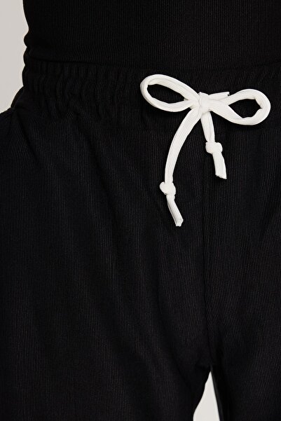 Tudors Men's Standard Fit Cotton Jacquard Printed Crew Neck Waist Lace-Up Black Shorts Suit