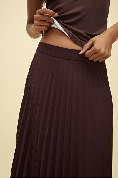 Stradivarius Pleated midi skirt