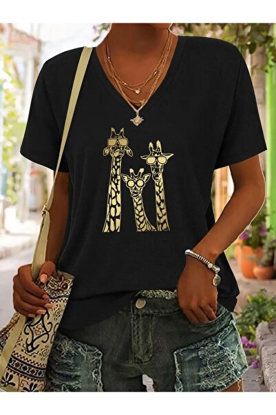 FUFLUNS Giraffe Printed Women's Oversize V-Neck T-Shirt