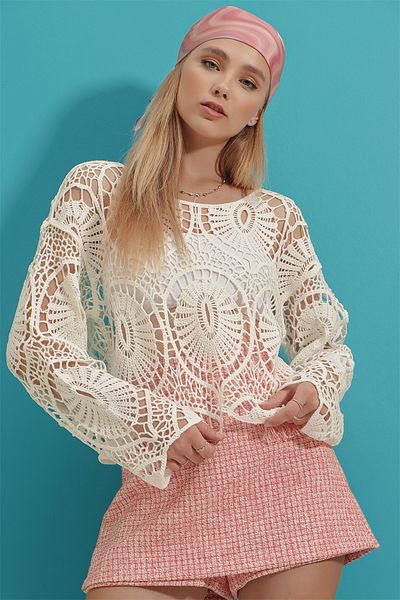 VAGGON Women's Ecru Boat Neck Motif Crochet Blouse Prmx9061