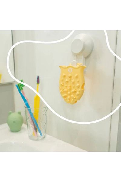 Badabulle Silicone Baby Scalp Massage Brush