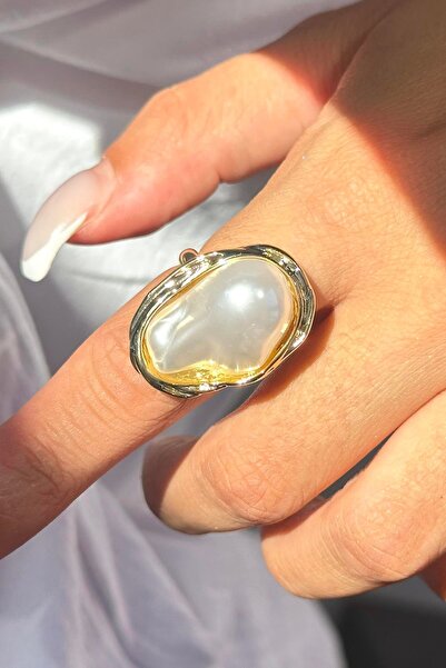 TAKIŞTIR Gold Color Pearl Detailed Adjustable Ring
