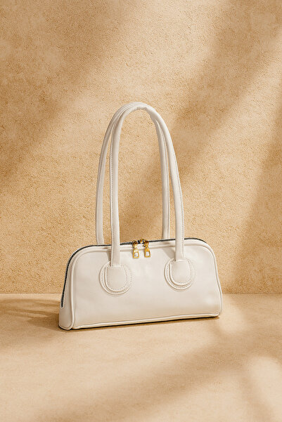 Nova White Wrinkled Textured Faux Leather Zippered Women's Hand and Shoulder Bag